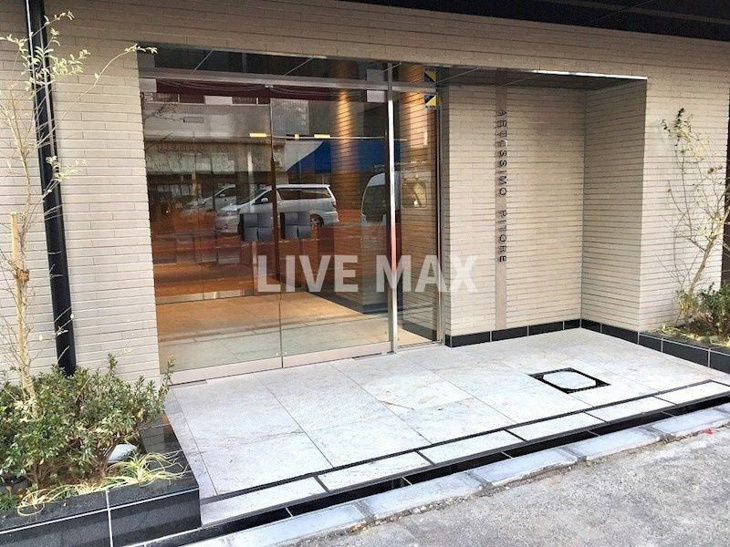 【エントランス】アルテシモ　ピトレ 