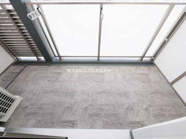 FDS　PREXのバルコニー