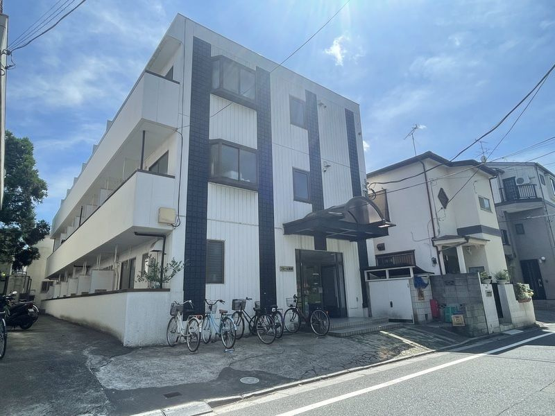 フルール綾瀬の外観