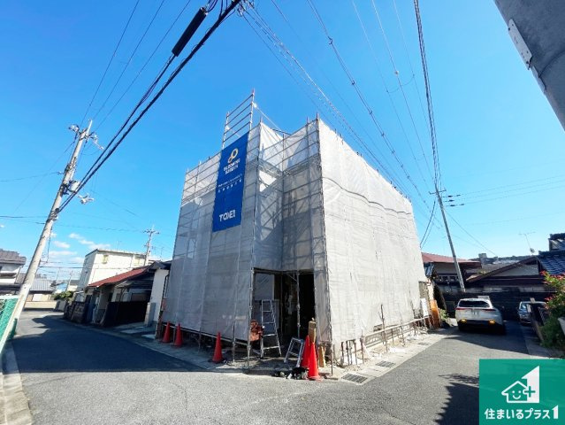 大津市桜野町　新築一戸建ての外観|周辺は落ち着いた街並みの住宅地！子育てがしやすい住環境です！まだ未完成ですが、現地でしかわからない事もございます。是非一度ご覧ください。

