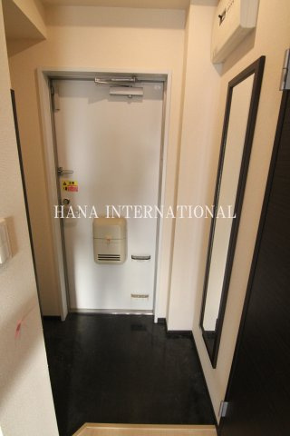 ノーヴェ　テラス の玄関