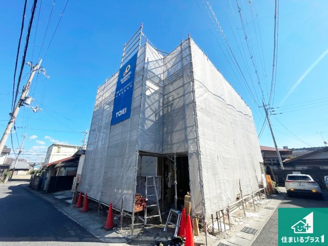 大津市桜野町　新築一戸建ての外観|周辺は落ち着いた街並みの住宅地！子育てがしやすい住環境です！まだ未完成ですが、現地でしかわからない事もございます。是非一度ご覧ください。
