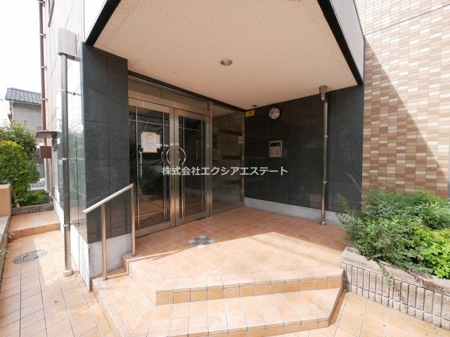 ジュネスＯ．Ｃ．ＵーⅡのエントランス