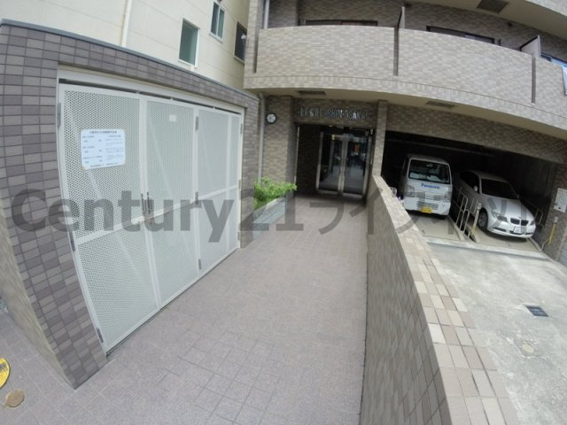 【エントランス】 | リーガル新大阪5