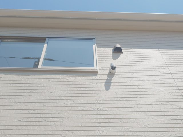 クレイドルガーデン高松市香西本町第１◇光熱費の負担の軽減が可能なオール電化住宅ですのバルコニー|防犯カメラ完成予想図
屋外に設置された防犯カメラは、不審者や犯罪者への犯罪抑止と侵入者をいち早く察知し、犯行を未然に防ぐ効果に期待できます(^^♪