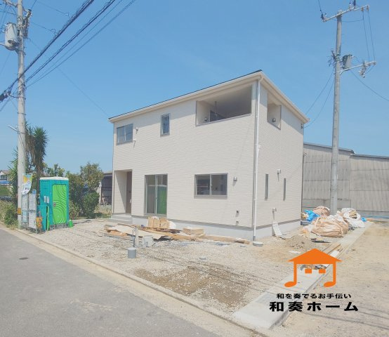 クレイドルガーデン高松市香西本町第１◇光熱費の負担の軽減が可能なオール電化住宅ですの外観|現地写真
前面道路が広く見通しが良いため、ファミリーカーのような大きな車でも運転しやすく、車庫入れも余裕を持ってできるのが魅力的なお家です。