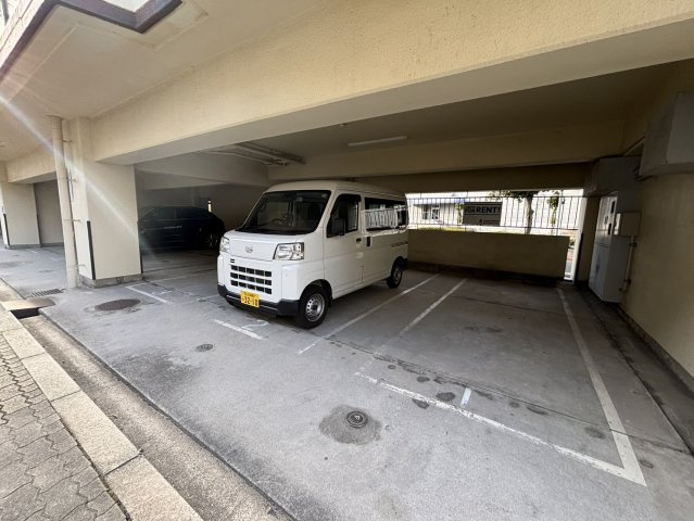 S-courtBENTEN　弁天学校の駐車場