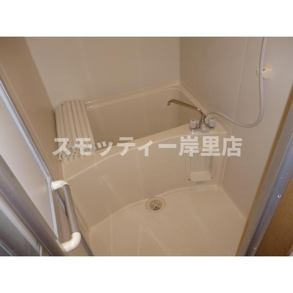 ラポール帝塚山の浴室