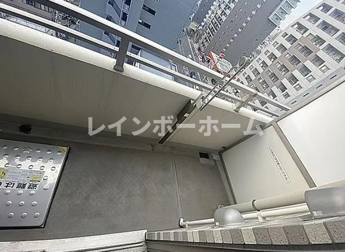 プレール・ドゥーク西大島駅前のバルコニー