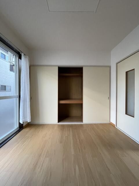 ベレッツァ館の洋室