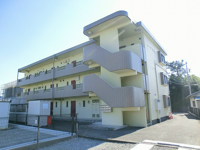 レーヴ の外観