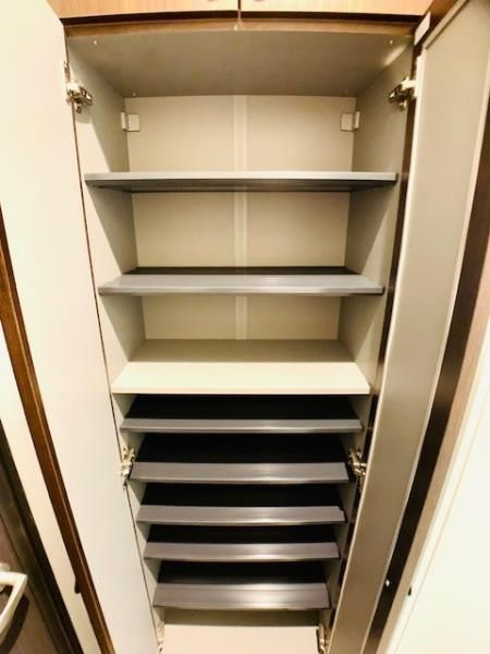 プレシャスカーサ　雑色の玄関