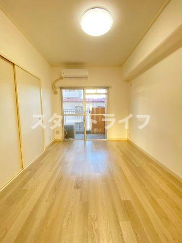 大阪市東淀川区下新庄４丁目の賃貸マンションの寝室