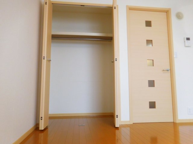 ハイツ東大手の収納