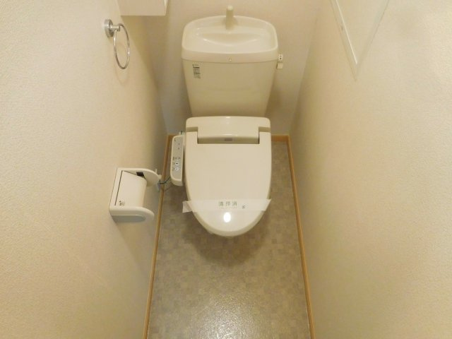 ハイツ東大手のトイレ