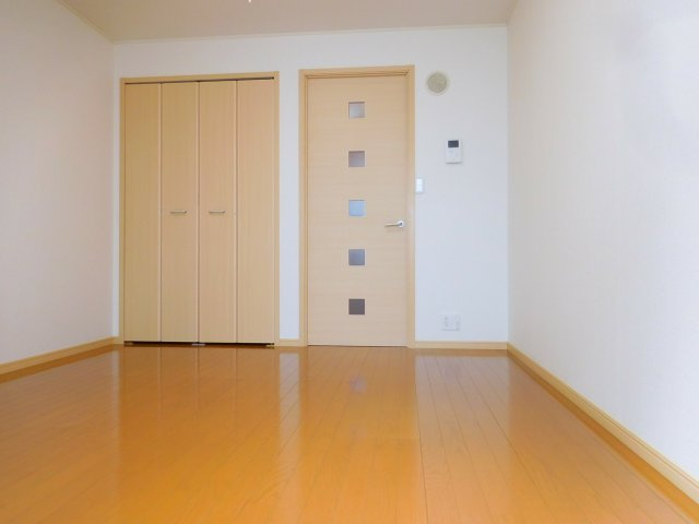 ハイツ東大手の寝室