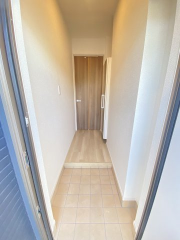 【玄関】 | サクラレジェンド　E | 同タイプの部屋となります