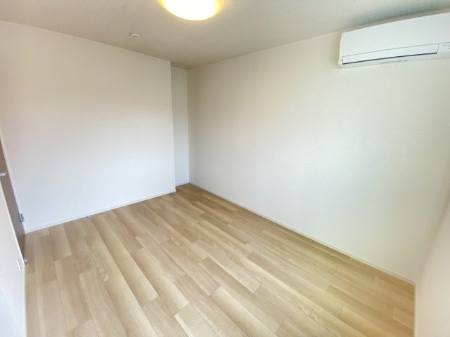 【洋室】 | サクラレジェンド　E | 同タイプの部屋となります
