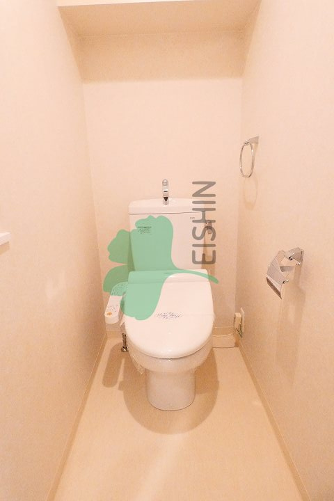 ネストピア博多駅前2のトイレ|温水洗浄付きトイレです！