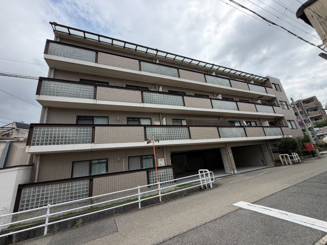 アムール逆瀬川