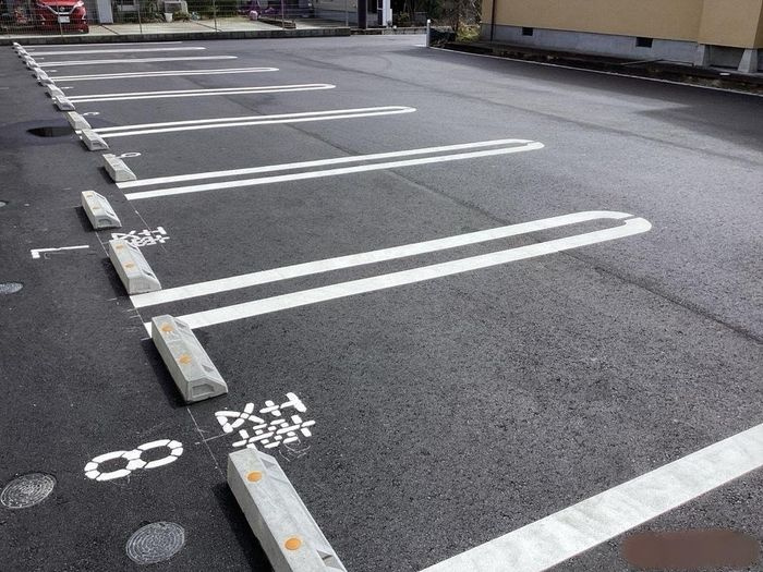 プラムキャッスルの駐車場
