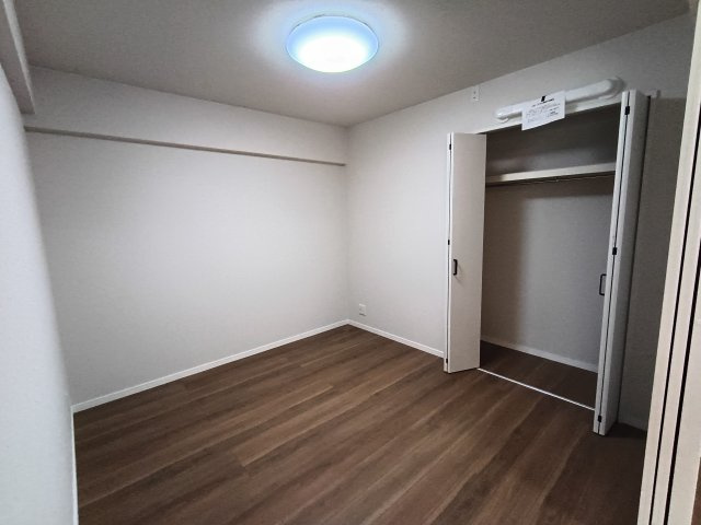 もみじマンション黄金町の洋室|5.5畳