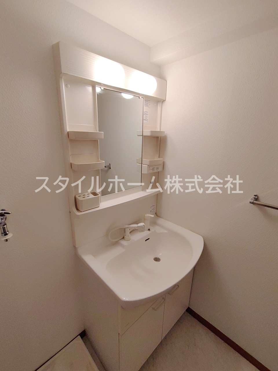 アトランティス川花の洗面所|同建物内別部屋の写真です。