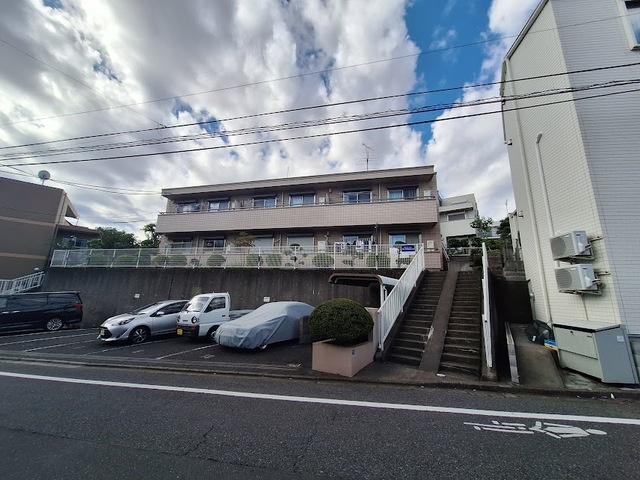 クレインヒルズ