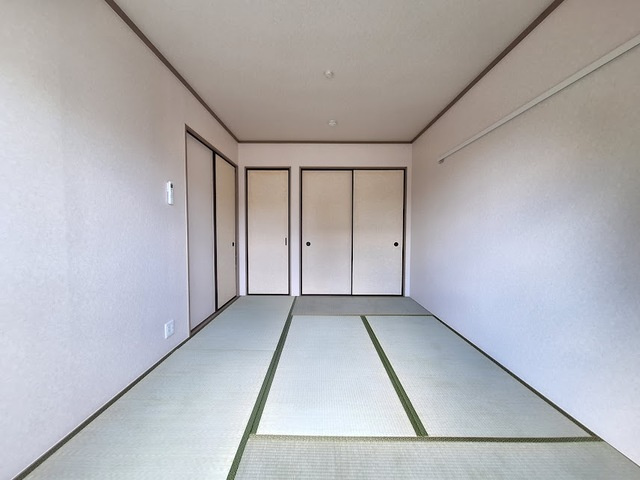 クレインヒルズの居間・リビング
