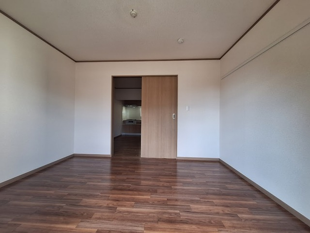 クレインヒルズの洋室