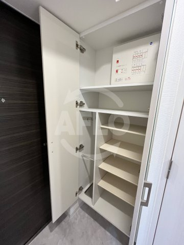 エスリード弁天町クレールの収納|エスリード弁天町クレール　シューズボックス