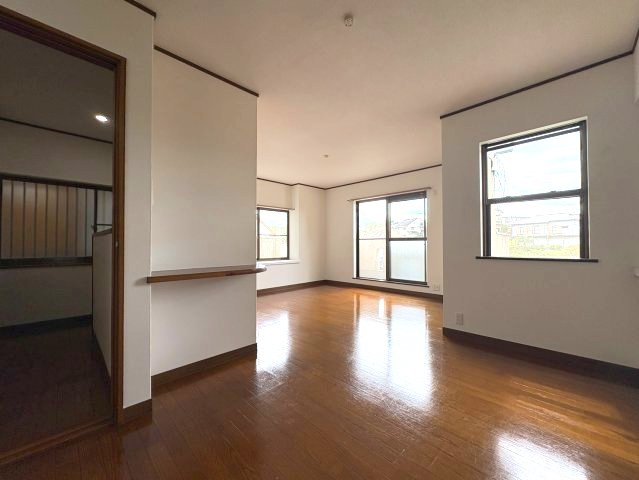 河内長野市小山田町の一戸建ての居間・リビング