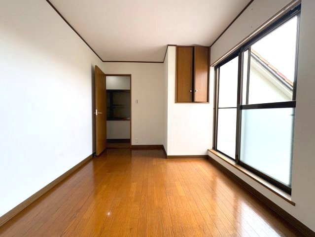 河内長野市小山田町の一戸建ての洋室