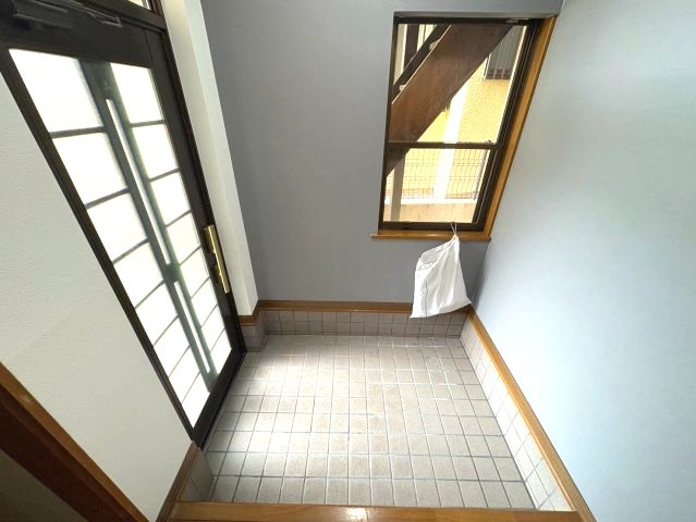 河内長野市小山田町の一戸建ての玄関