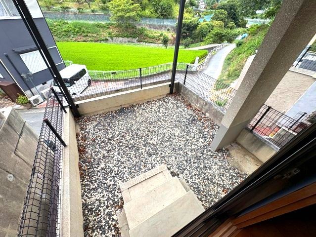 河内長野市小山田町の一戸建ての庭