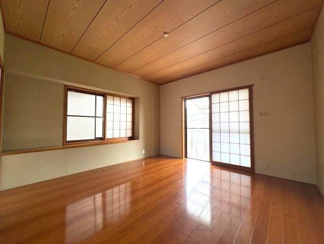河内長野市小山田町の一戸建ての洋室