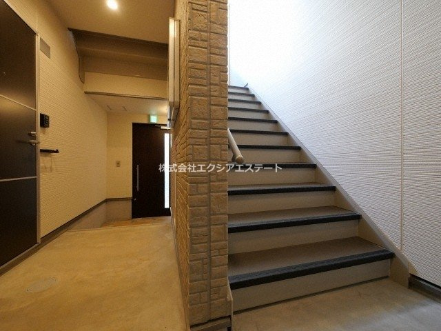 フジパレス杉本町駅西Ⅴ番館のロビー