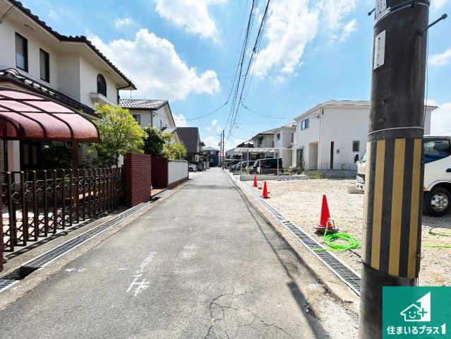 ●5(土)6(日)現地説明会！　橿原市新口町　第1期　新築一戸建ての前面道路含む現地写真|駅やスーパー、小学校・中学校等日常生活に欠かせない情報や道のりもご紹介いたしますのでお気軽にご相談ください。