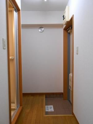 ハイブレッド向ヶ丘の玄関