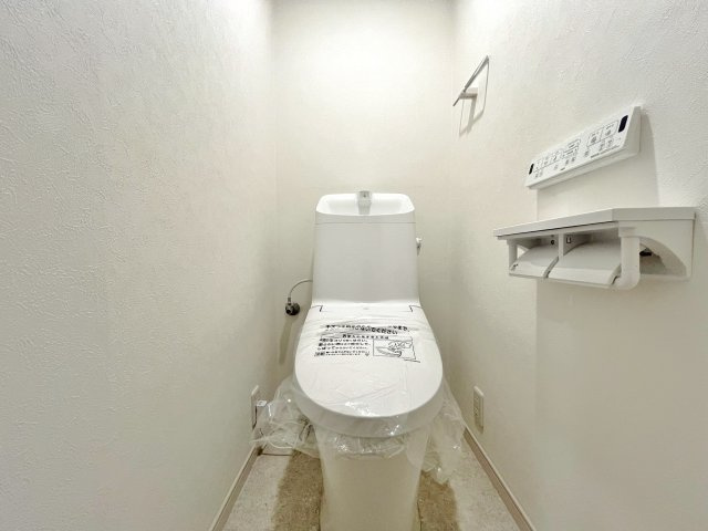 ライオンズマンション豊島園のトイレ|トイレも新規交換いたしました
水回りは全て新規交換し気持ちよくお使いいただけます