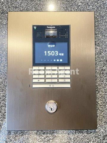 プレサンス鶴舞パークグラッドのエントランス