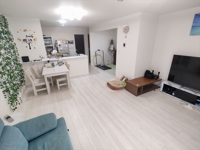 【居間・リビング】 | 鴻巣市北新宿 | ゆったり過ごせる居間です