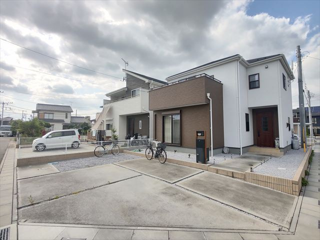 【前面道路含む現地写真】 | 鴻巣市北新宿 | 行田駅徒歩１３分・吹上駅徒歩１９分