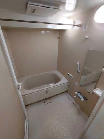 田町ガーデンハイツの浴室
