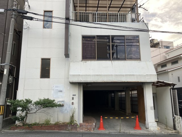 大阪市天王寺区寺田町１丁目のビル