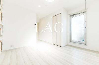 【居間・リビング】 | Lily東中山 | 洋室のお部屋です。