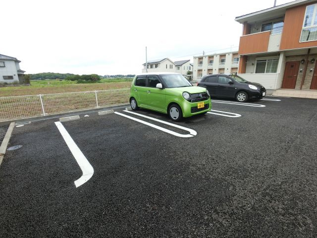 【駐車場】