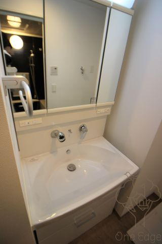 松ヶ枝町プライマリーワンの独立洗面台