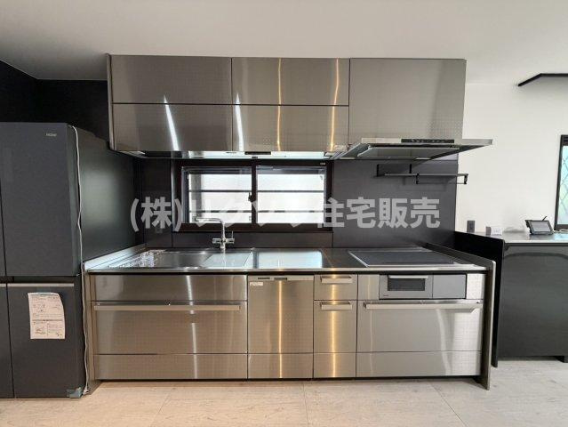 田原台5丁目　中古一戸建てのキッチン|食器洗い乾燥機付き
■物件内覧・資金計画相談・住宅ローン相談、リフォーム相談、お問合せ受付中■
※当日・翌日のご内覧、ご相談はお電話でのお問合せがスムーズです！