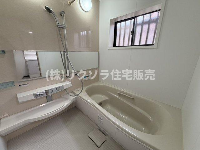 田原台5丁目　中古一戸建ての浴室|一坪タイプのお風呂
■物件内覧・資金計画相談・住宅ローン相談、リフォーム相談、お問合せ受付中■
※当日・翌日のご内覧、ご相談はお電話でのお問合せがスムーズです！
